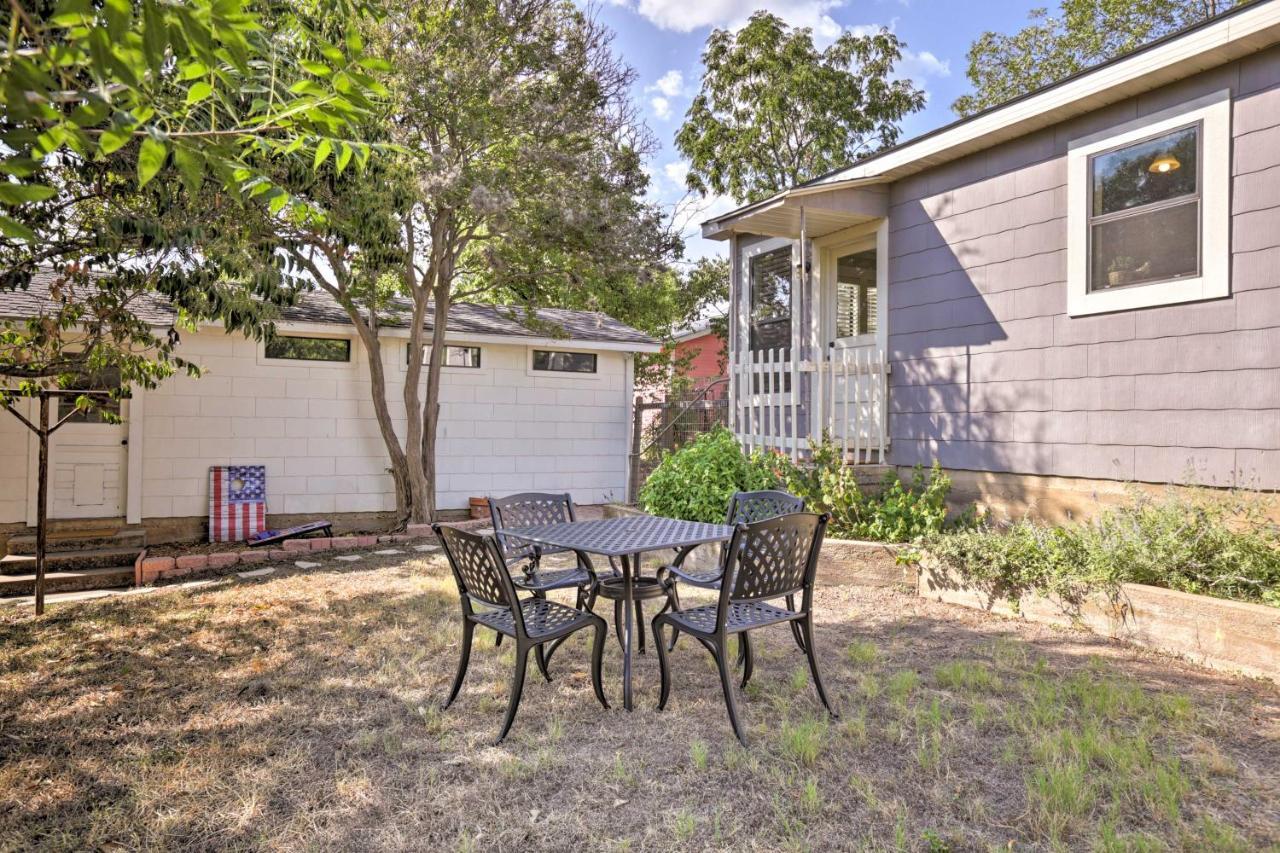 Fredericksburg Cottage With Grill - Walk To Main St! Luaran gambar